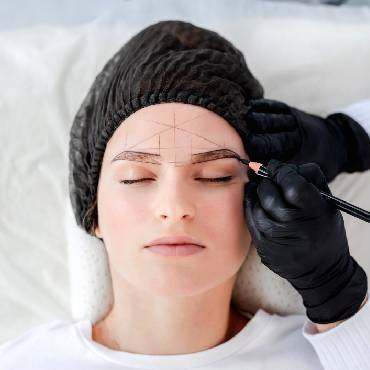 Правилна форма на веждите