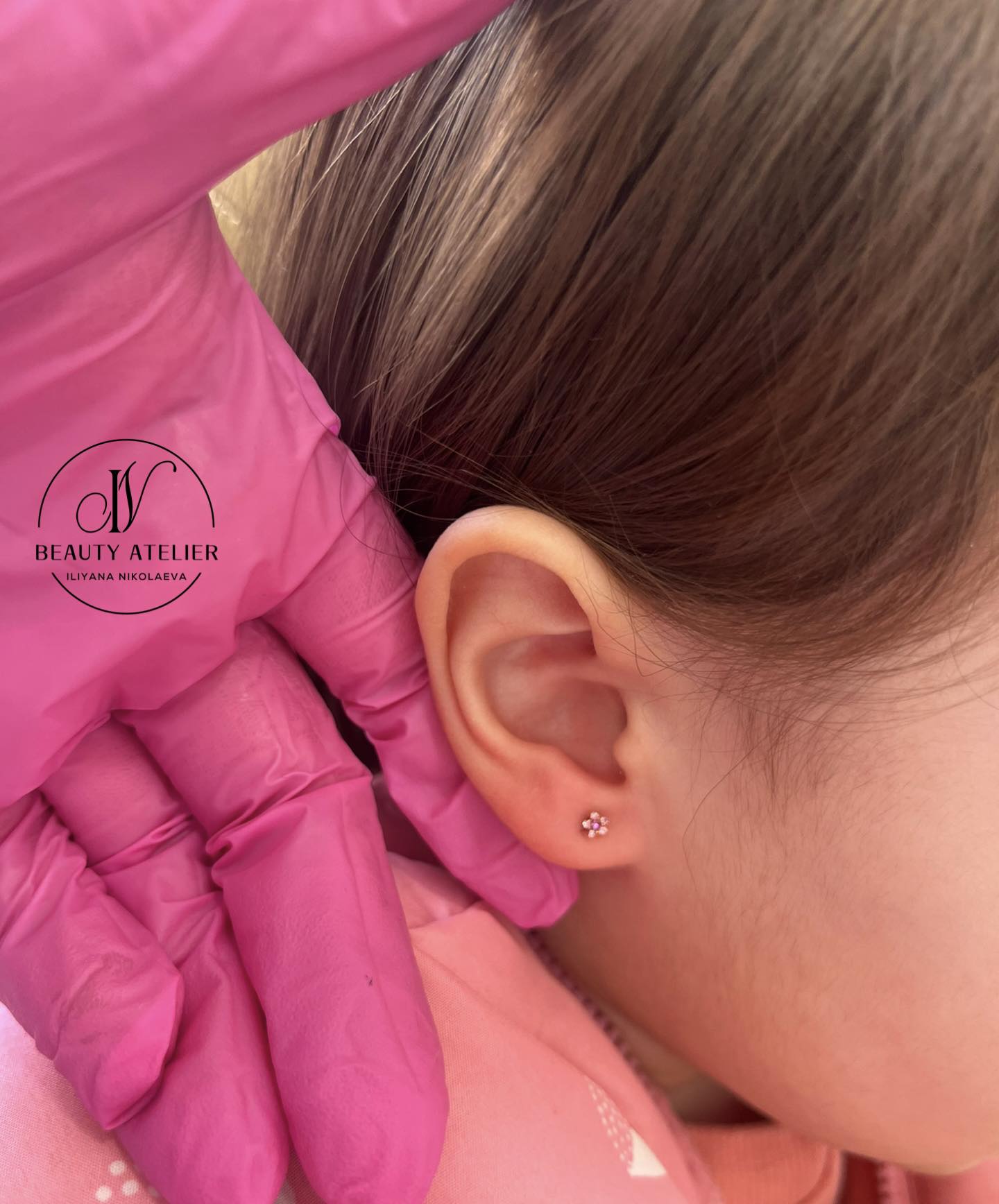 Пробиване на уши за деца – щадяща процедура в Силистра