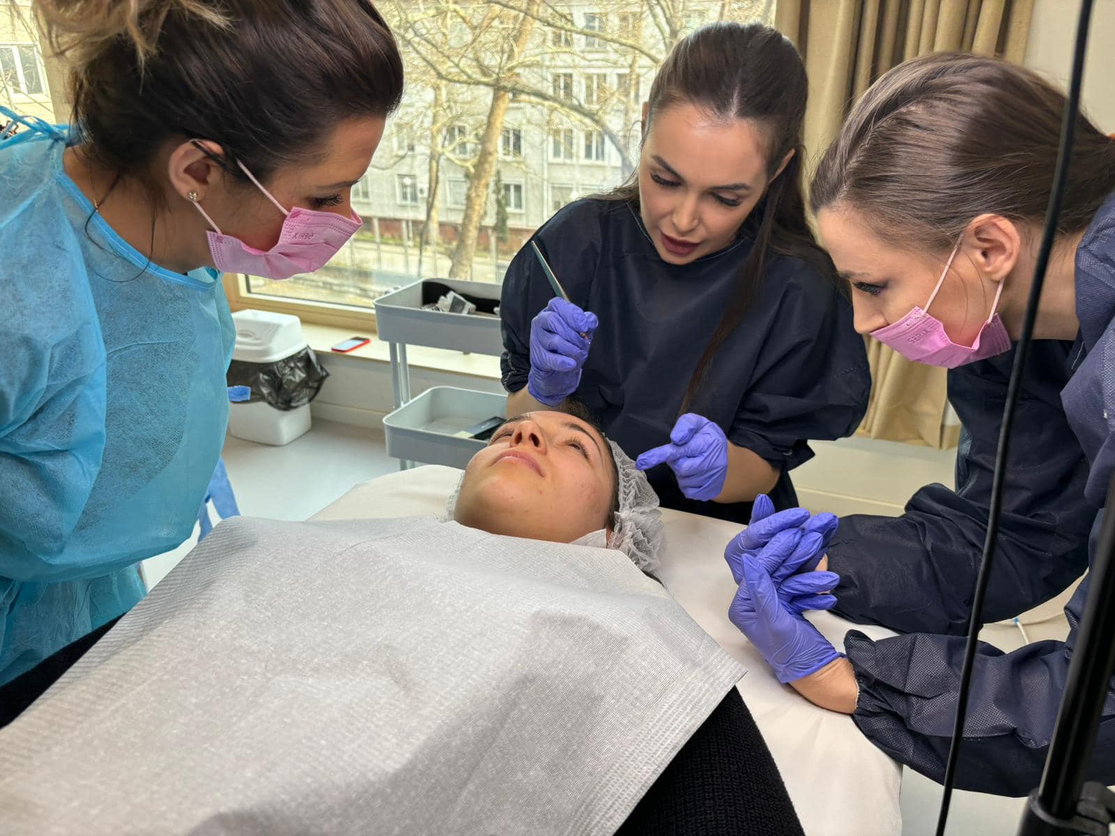 По време на обучение — практика и теория