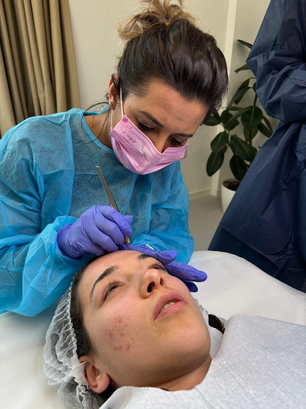 В работния процес — прецизност и внимание към детайла