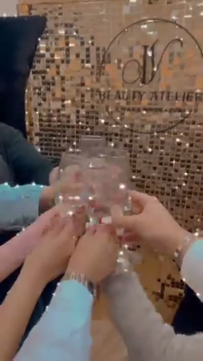 Благодаря на приятели — празнично настроение